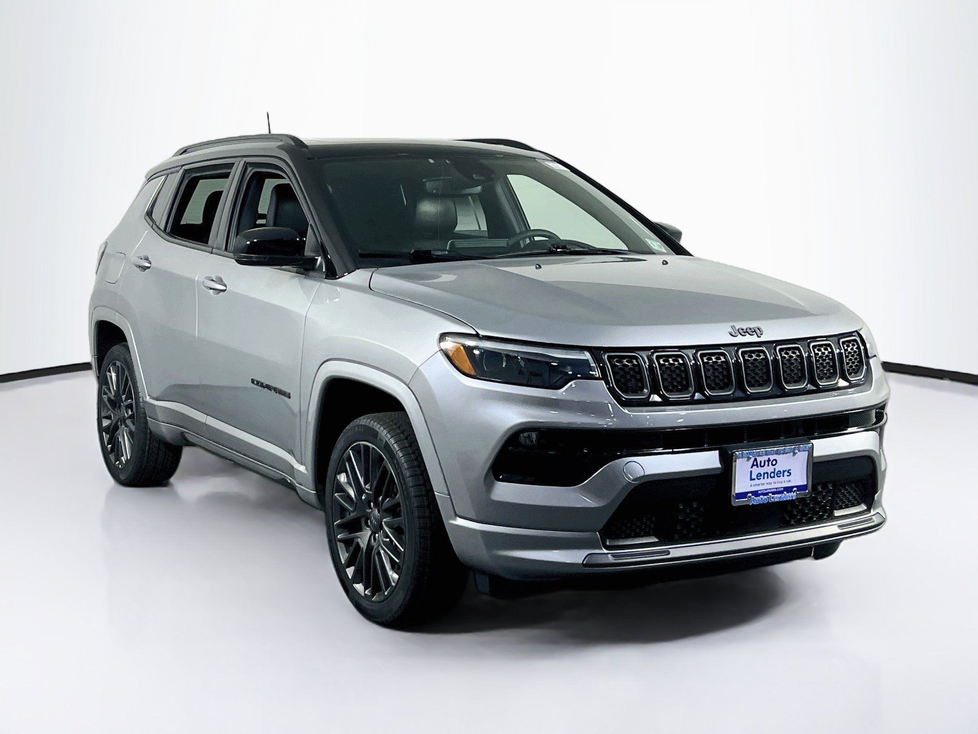 Used 2023 Jeep Compass High Altitude AWD/4WD image 3