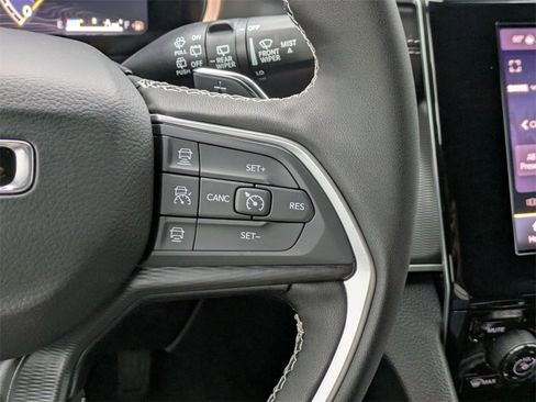 New 2025 Jeep Grand Cherokee L Laredo w/ Luxury Tech Group I image 20