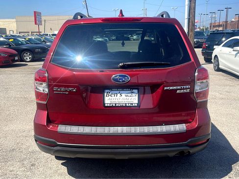 Used 2016 Subaru Forester 2.5i Premium w/ All-Weather Package image 7