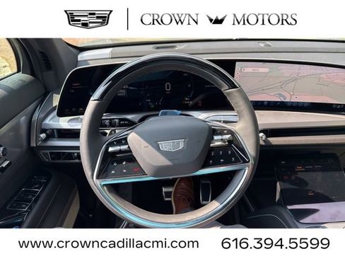 New 2026 Cadillac Vistiq Sport image 21