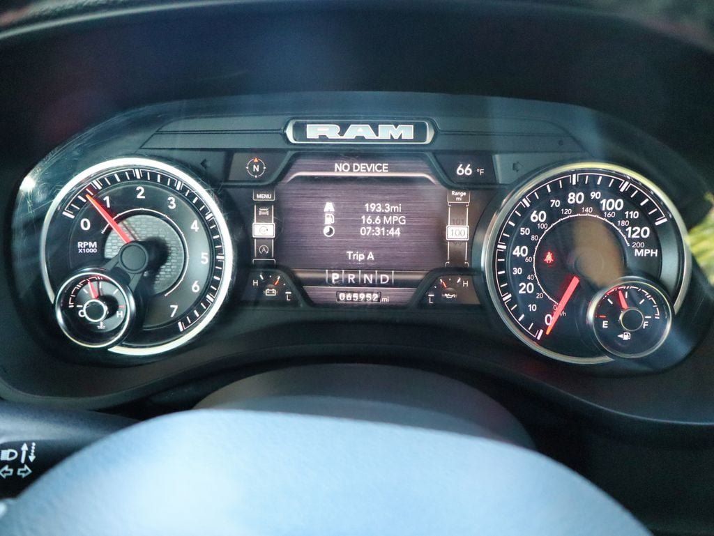 Used 2023 RAM 1500 Laramie AWD/4WD image 31