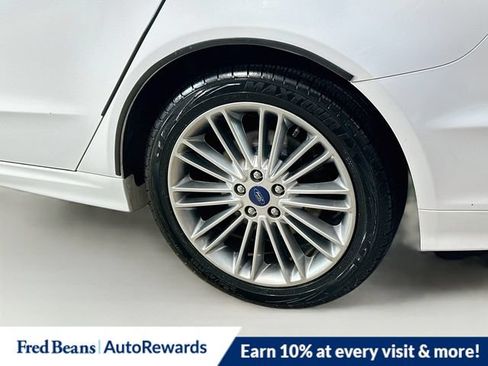 Used 2014 Ford Fusion SE w/ Equipment Group 202A FWD image 7
