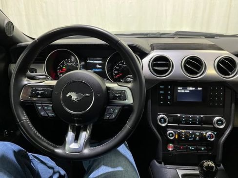 Used 2021 Ford Mustang GT RWD image 21