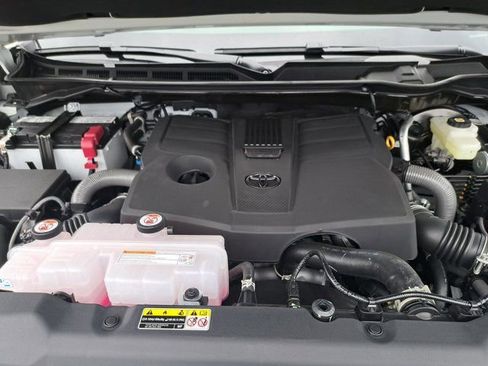 New 2026 Toyota Tundra SR5 AWD/4WD image 15