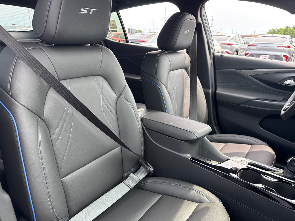 New 2026 Buick Envista Sport Touring w/ Convenience I Package FWD image 36