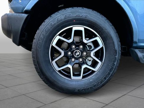 Certified 2025 Ford Bronco Outer Banks image 11