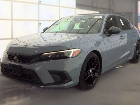 Used 2022 Honda Civic Sport image 1