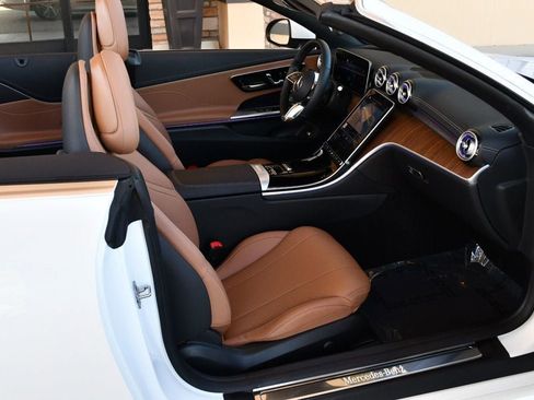 Used 2024 Mercedes-Benz CLE 300 4MATIC Cabriolet image 64