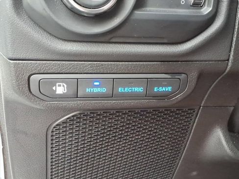 Used 2024 Jeep Wrangler Unlimited Rubicon 4xe image 23