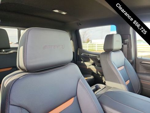 Used 2025 GMC Sierra 1500 AT4 w/ AT4 Premium Package image 22