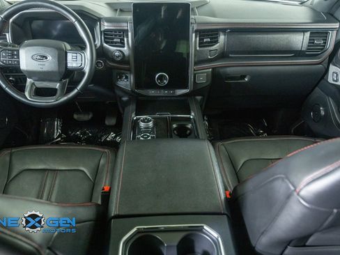 Used 2022 Ford Expedition Max Limited AWD/4WD image 30