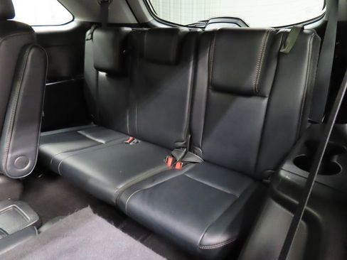 Used 2018 Toyota Highlander XLE image 15