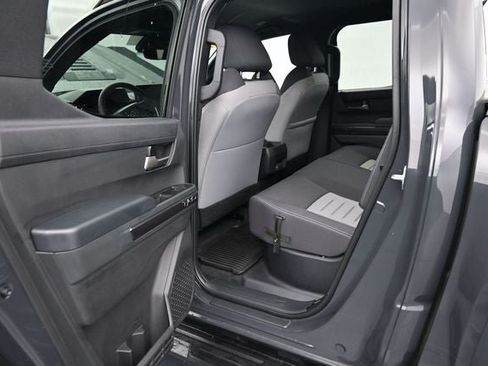 Used 2024 Toyota Tacoma TRD Sport w/ TRD Sport Upgrade Package AWD/4WD image 17