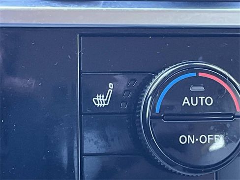 Used 2023 Nissan Pathfinder SL image 33