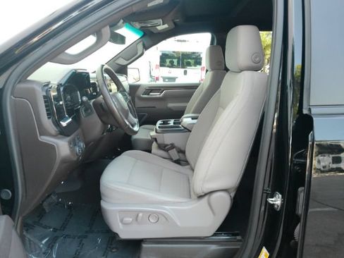 Used 2025 Chevrolet Silverado 1500 LT RWD image 15