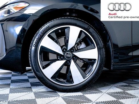 Certified 2025 Audi A5 2.0T Prestige w/ 19" Wheel Package AWD/4WD image 9