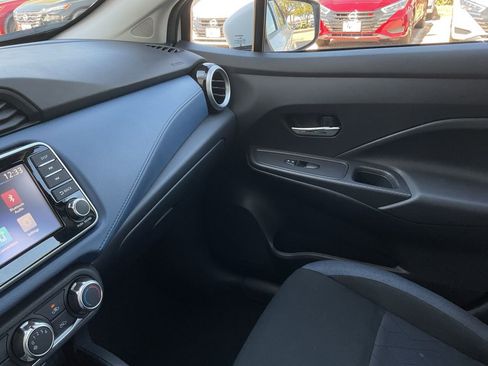 Used 2025 Nissan Versa SV image 32