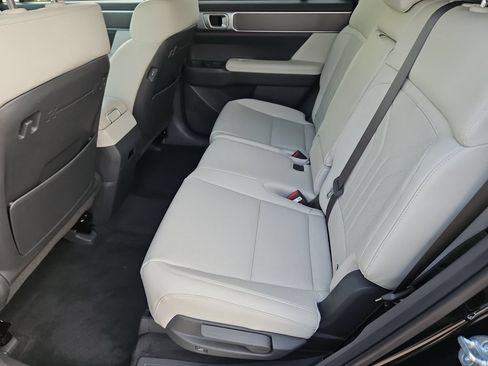 Used 2026 Hyundai Santa Fe SEL FWD image 14