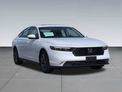 Used 2023 Honda Accord EX image 8