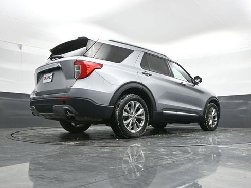 Used 2022 Ford Explorer Limited w/ Equipment Group 301A image 48