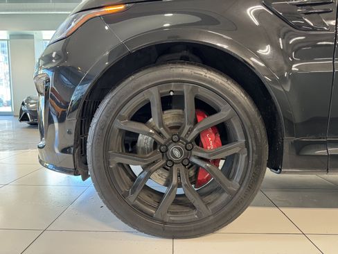 Used 2022 Land Rover Range Rover Sport SVR Carbon Edition image 26