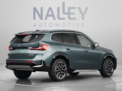 Used 2026 BMW X1 xDrive28i w/ Technology Package AWD/4WD image 3