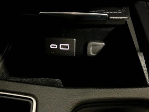 Used 2023 Cadillac XT4 Premium Luxury image 32