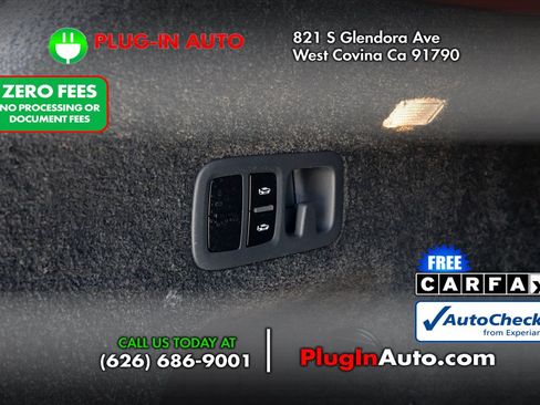 Used 2018 Bentley Bentayga AWD/4WD image 15