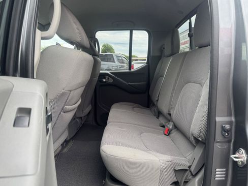 Used 2017 Nissan Frontier SV AWD/4WD image 27