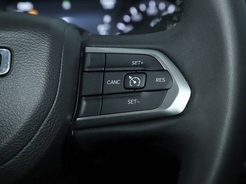 Used 2023 Jeep Compass Altitude image 23