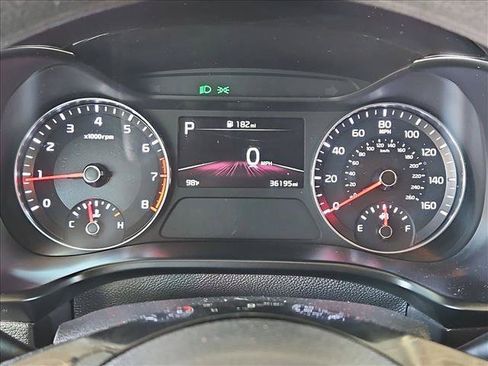 Used 2022 Kia Forte LXS w/ LXS Technology Package FWD image 11