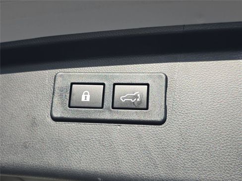Used 2025 Subaru Outback Wilderness w/ Wilderness Package AWD/4WD image 11