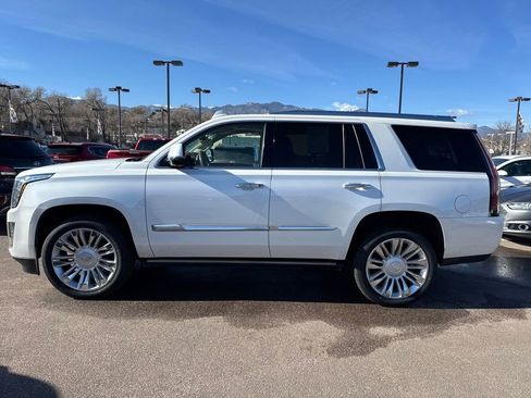 Used 2016 Cadillac Escalade Platinum image 22