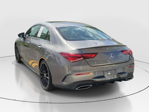 Used 2022 Mercedes-Benz CLA 250 image 5