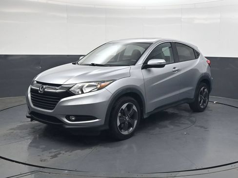 Used 2018 Honda HR-V EX image 8
