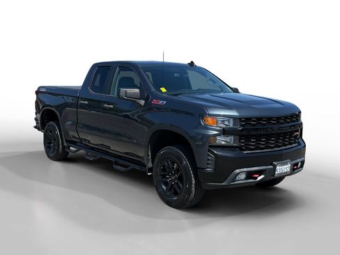 Used 2019 Chevrolet Silverado 1500 Custom Trail Boss w/ Custom Convenience Package AWD/4WD image 7