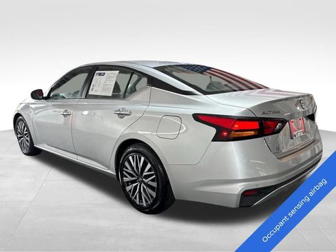 Used 2023 Nissan Altima 2.5 SV FWD image 7