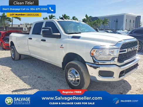 Used 2024 RAM 3500 Tradesman w/ Chrome Appearance Group AWD/4WD image 5