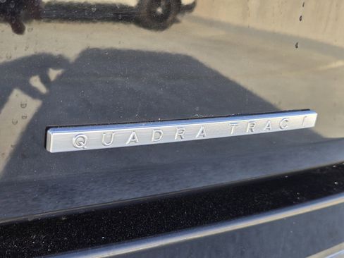 Used 2023 Jeep Wagoneer L Series II image 9