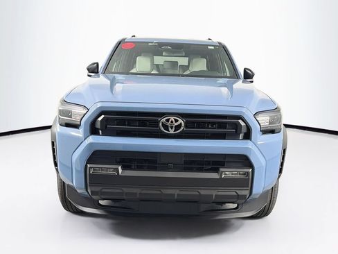 New 2026 Toyota 4Runner SR5 AWD/4WD image 2