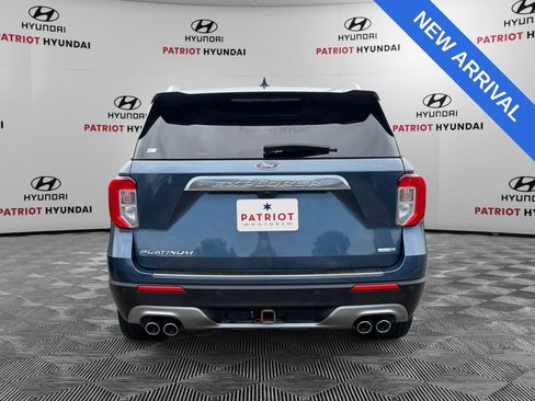 Used 2020 Ford Explorer Platinum w/ Premium Technology Package AWD/4WD image 4