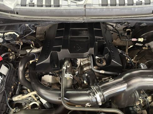 Used 2016 Ford F150 XLT w/ Equipment Group 302A Luxury RWD image 10