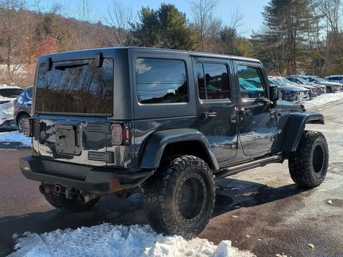 Used 2016 Jeep Wrangler Unlimited Sahara w/ Dual Top Group image 4