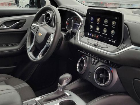 Used 2023 Chevrolet Blazer LT w/ Driver Confidence Package image 9