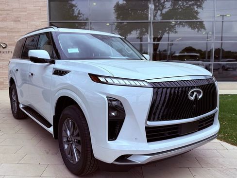 New 2026 INFINITI QX80 Pure AWD/4WD image 4