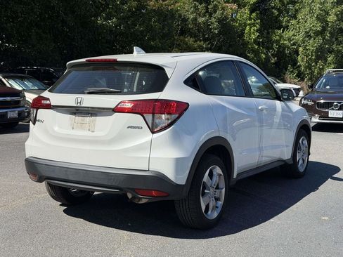 Used 2020 Honda HR-V LX image 2