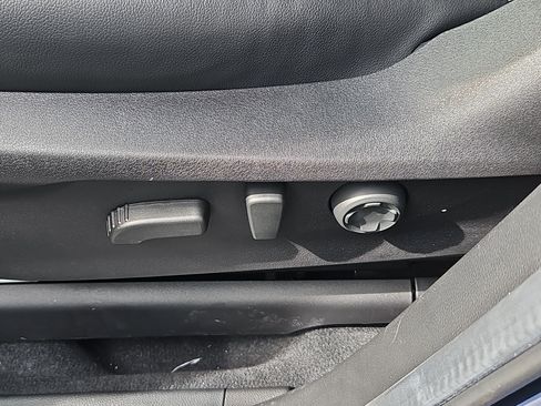 New 2025 Subaru Ascent Touring image 17