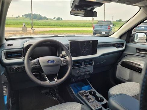 New 2025 Ford Maverick XLT w/ XLT Luxury Package FWD image 18