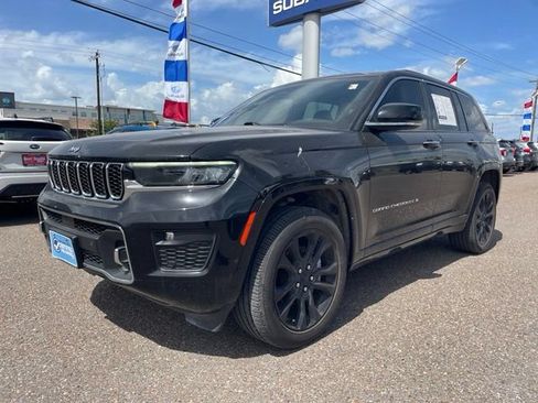 Used 2022 Jeep Grand Cherokee Overland RWD image 3