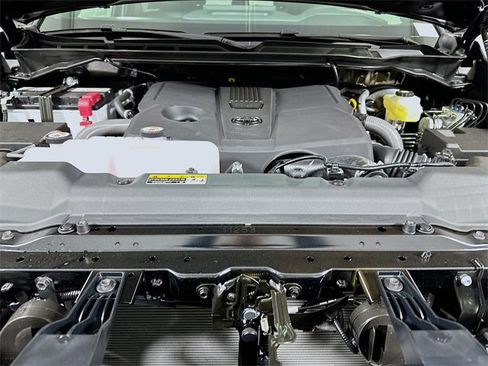 New 2025 Toyota Tundra Platinum image 18